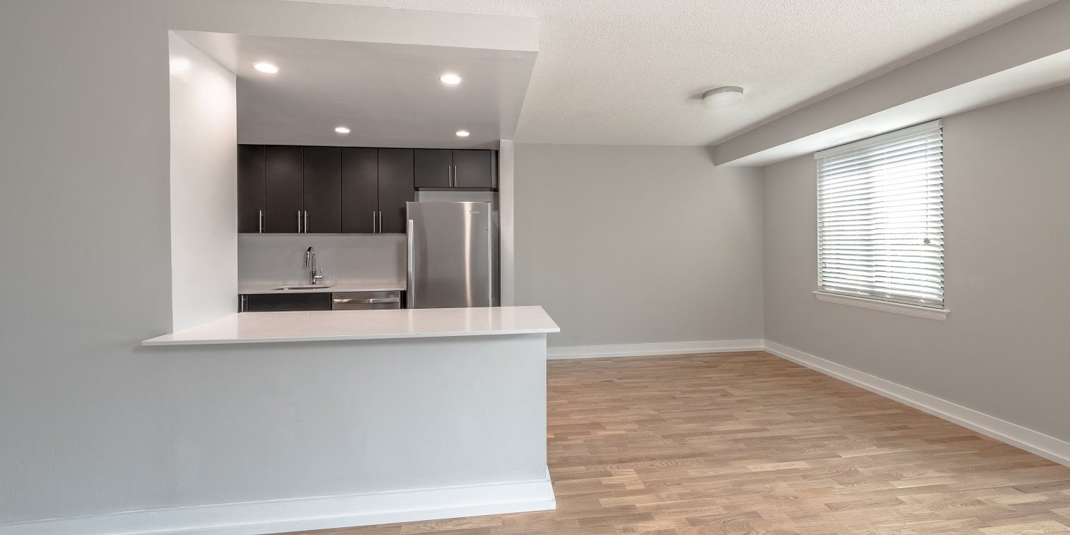 Munson Hill Apartments in Falls Church, VA